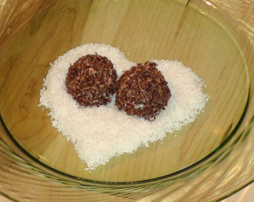 raw food photo: Raw Chocolate Haystacks, by Wendi Dee