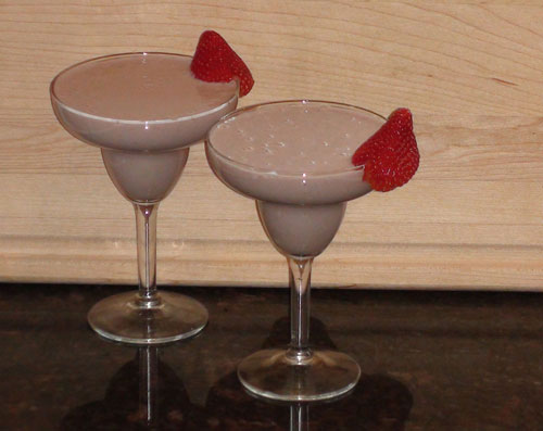 raw food photo: Strawberry LOVE Smoothies!