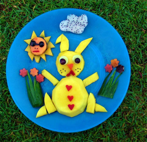 raw food photo: It's Fruit Week! >>> Bunny Made of Fruit!