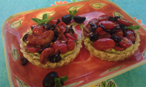 raw food photo: Mediterranean Savory Cheezcake Tarts